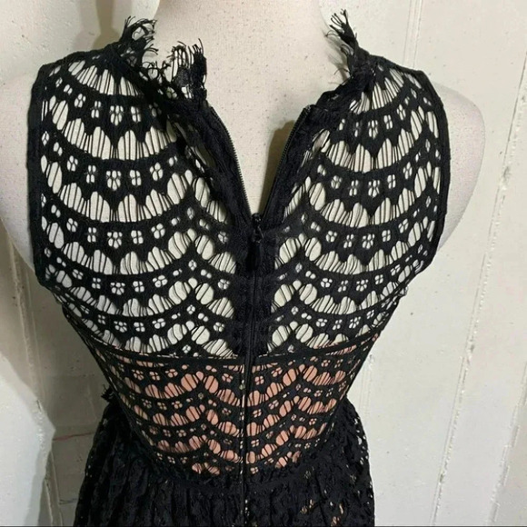 Adela Rae XS black lace sleeveless dress with built in‎ flesh slip Whimsigoth - Picture 8 of 8